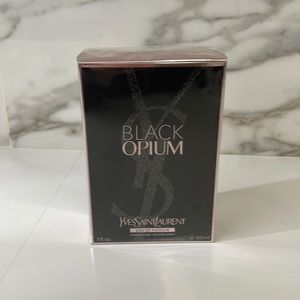 Black Opium YSL perfume